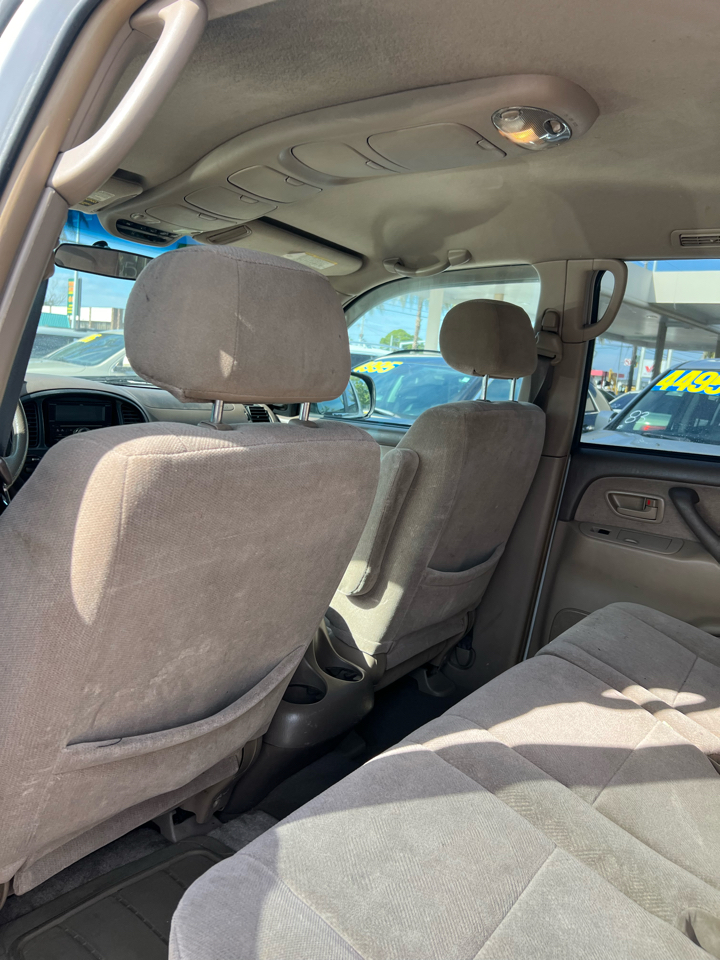 Toyota Sequoia SR5 2WD 2004