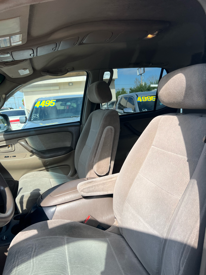 Toyota Sequoia SR5 2WD 2004