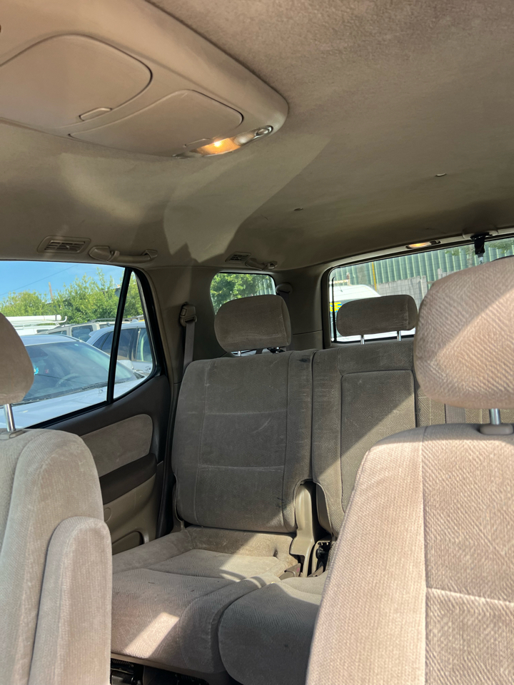 Toyota Sequoia SR5 2WD 2004