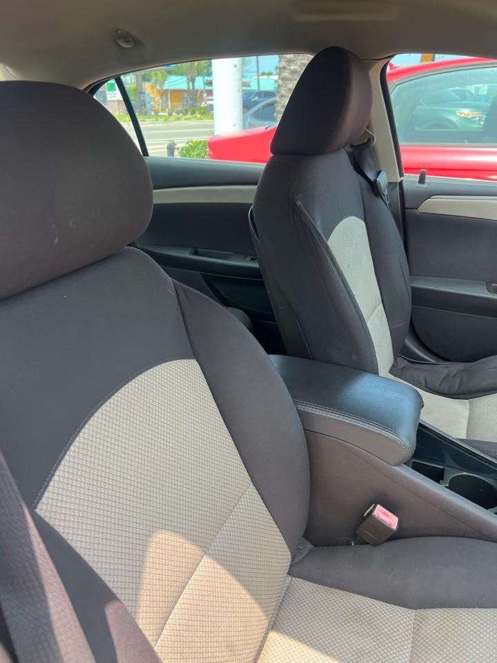 Chevrolet Malibu LS 2011