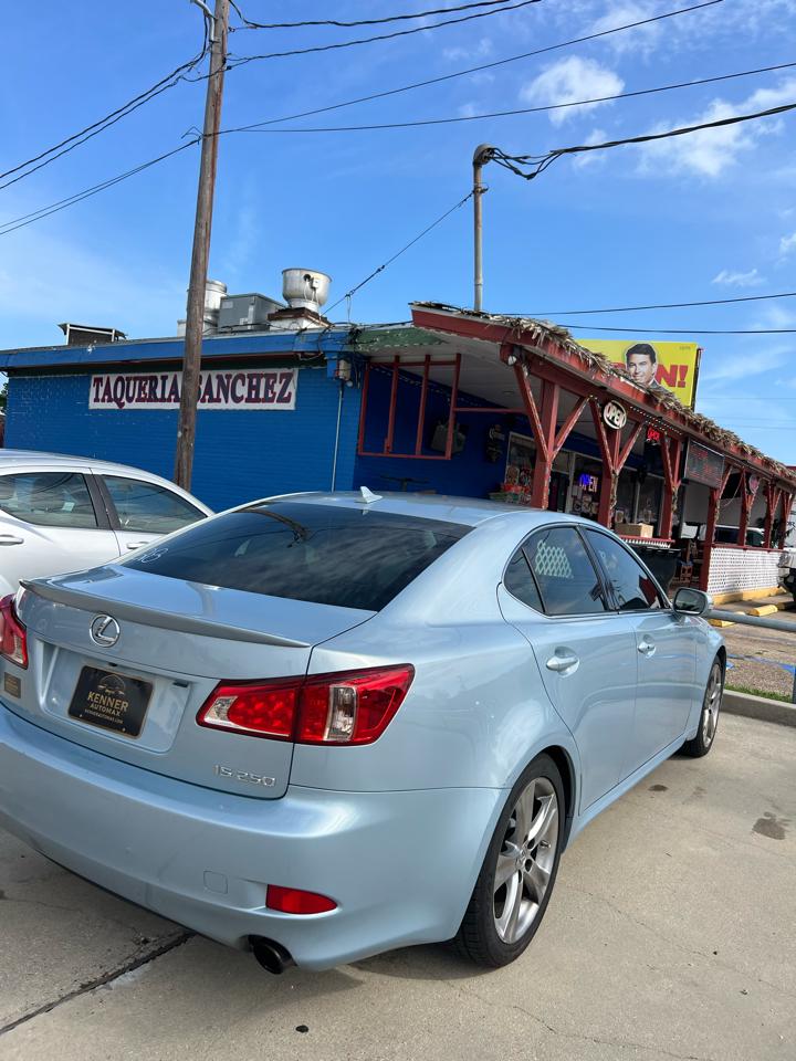 Lexus IS 250 RWD 2011