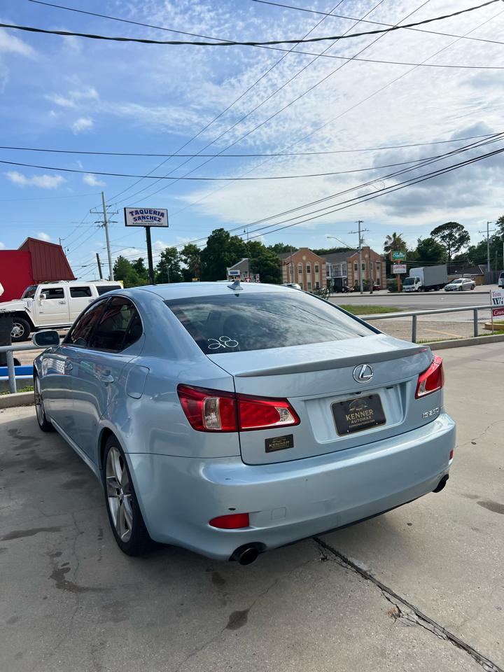 Lexus IS 250 RWD 2011