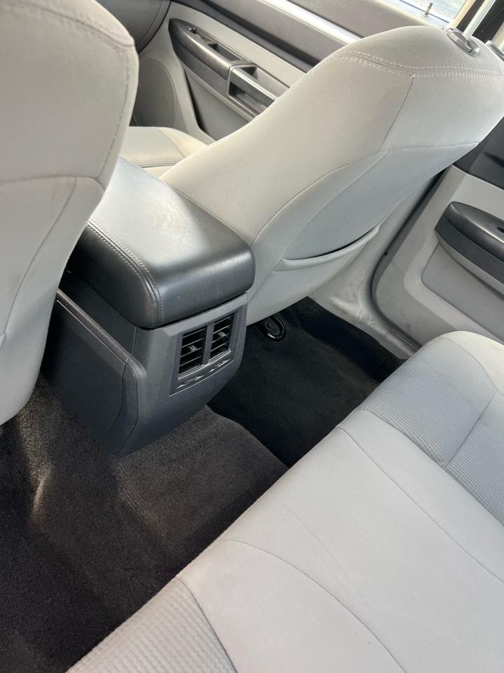 Dodge Charger SE 2008