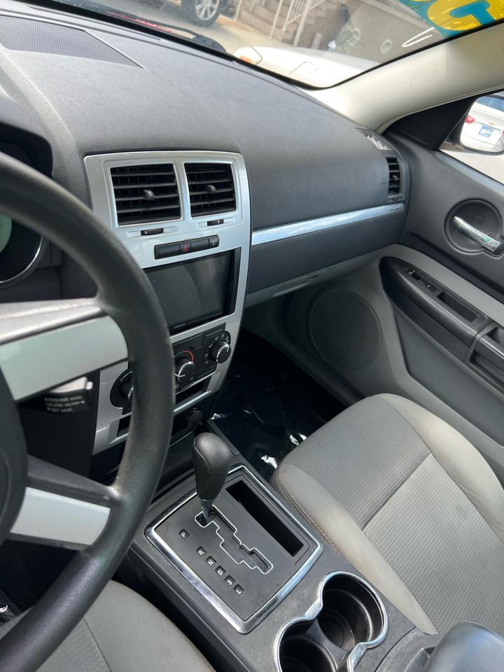 Dodge Charger SE 2008
