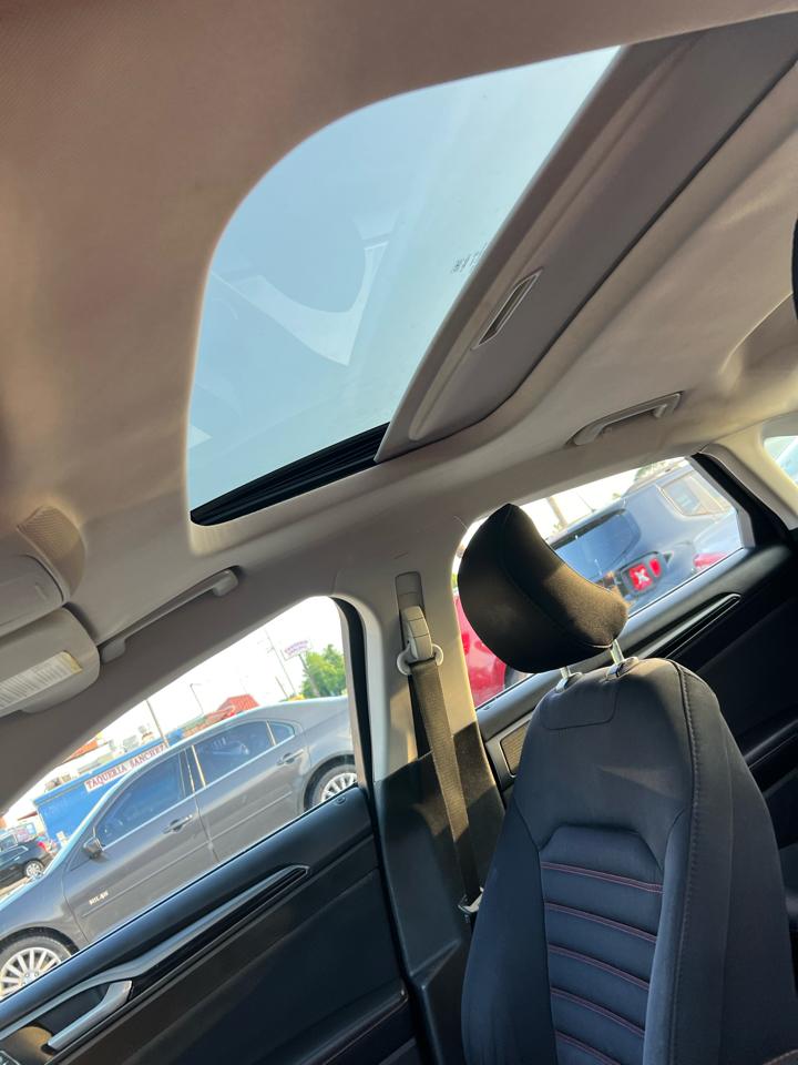 Ford Fusion SE 2016