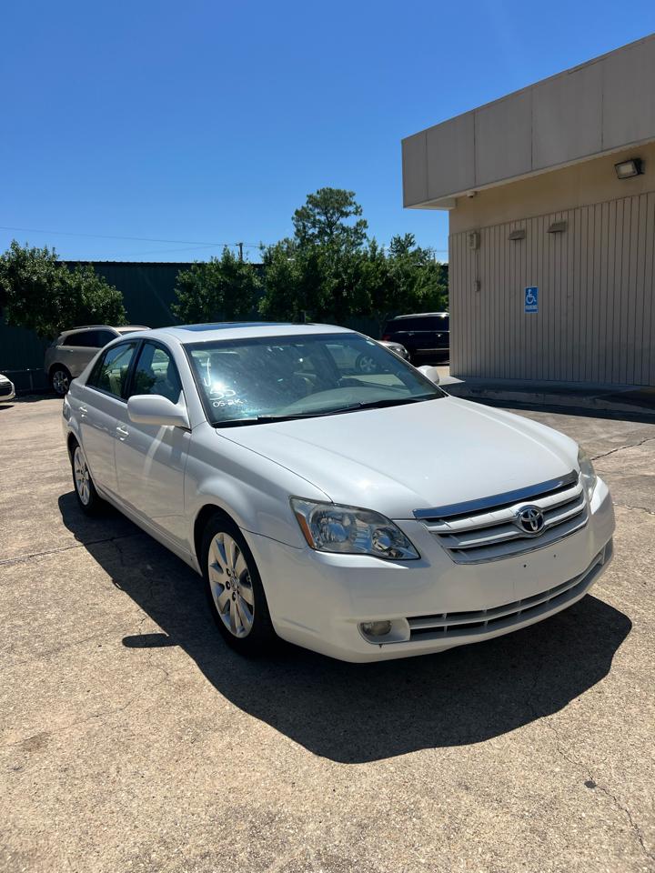 Toyota Avalon XL 2005