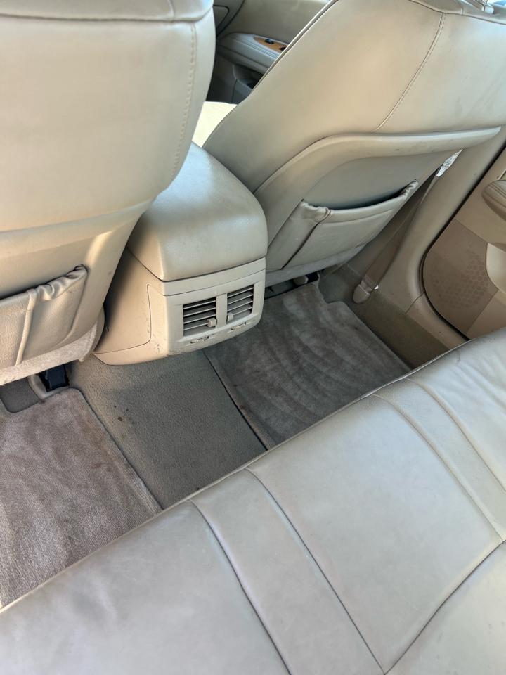 Toyota Avalon XL 2005