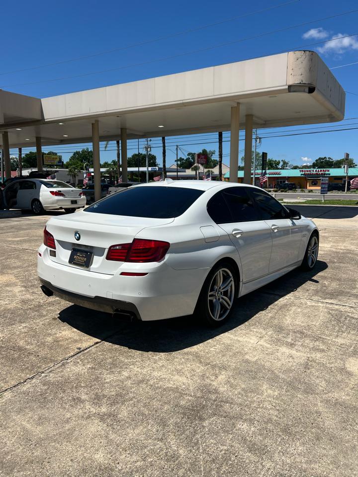 BMW 5-Series 550i 2012