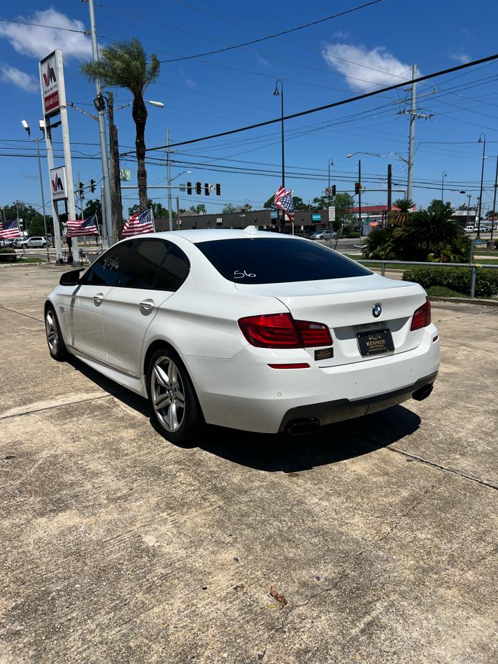 BMW 5-Series 550i 2012