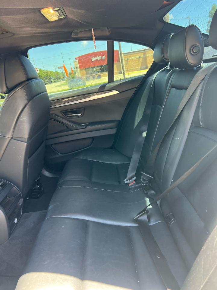 BMW 5-Series 550i 2012