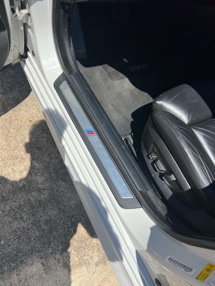 BMW 5-Series 550i 2012