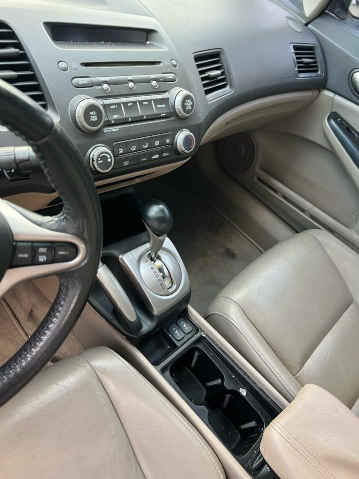 Honda Civic EX-L Sedan 5-Speed AT 2009
