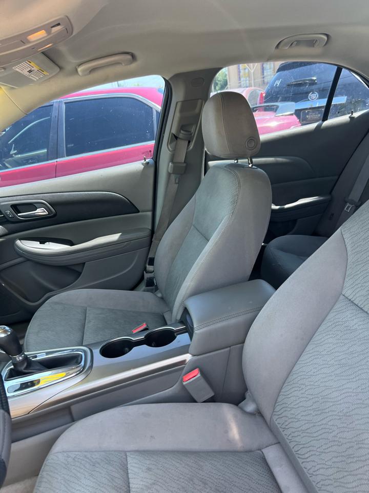 Chevrolet Malibu LS 2013