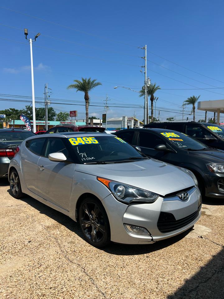 Hyundai Veloster Base 6MT 2017