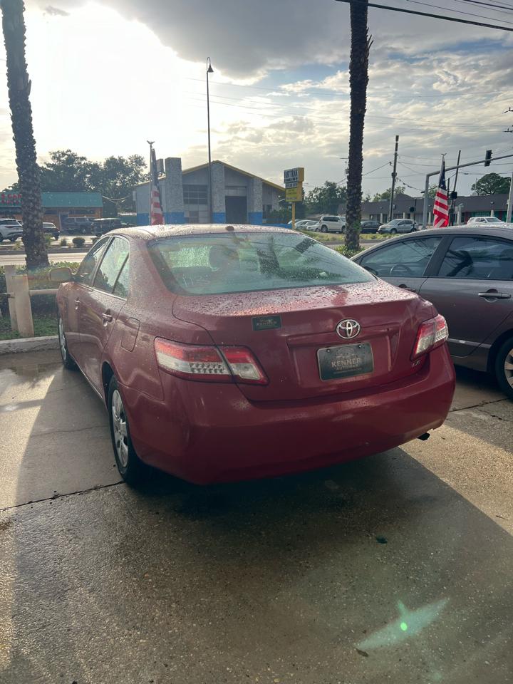 Toyota Camry SE 6-Spd MT 2010