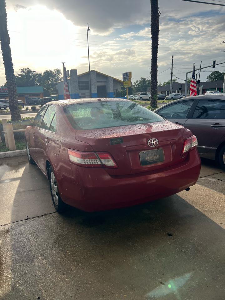 Toyota Camry SE 6-Spd MT 2010