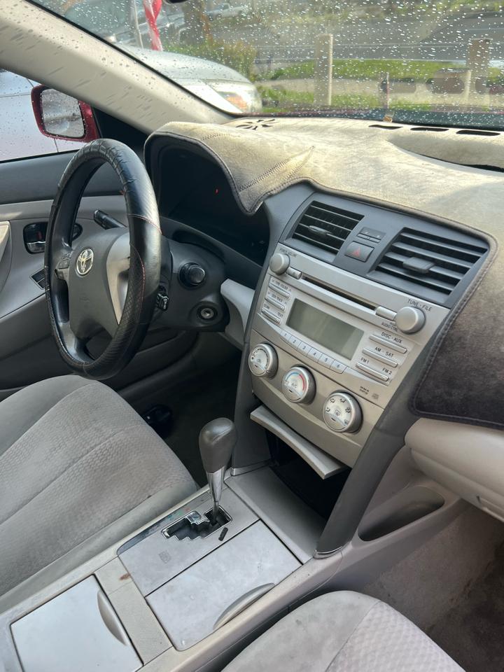 Toyota Camry SE 6-Spd MT 2010