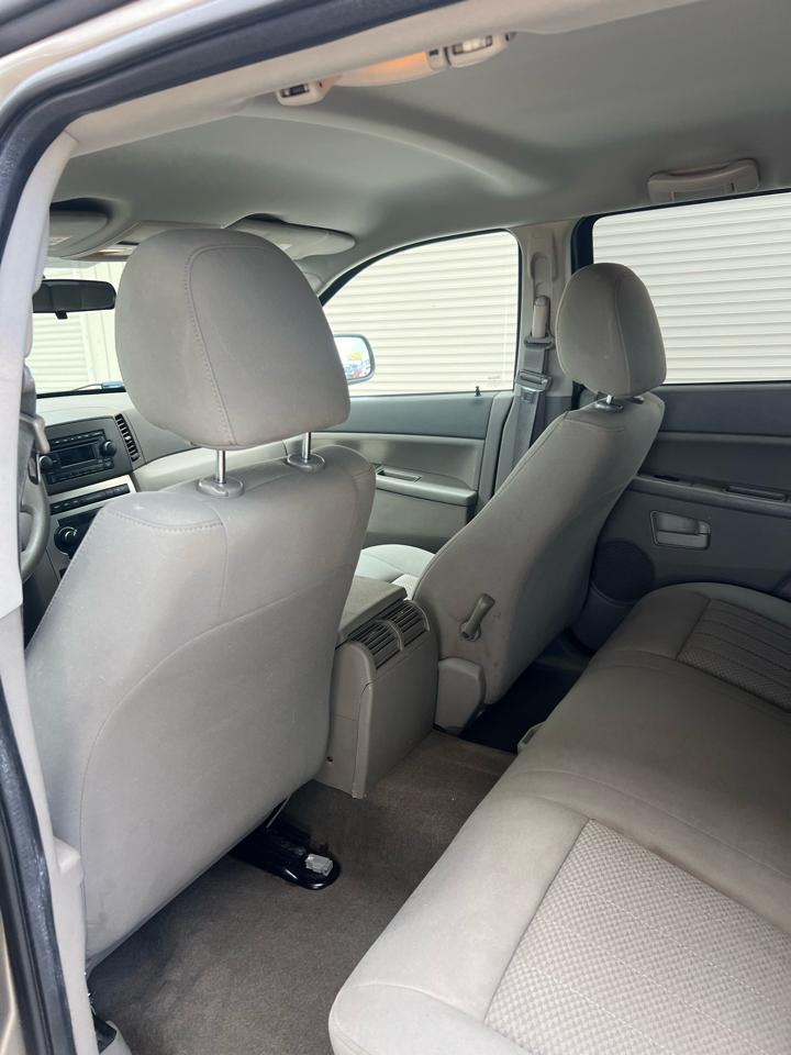 Jeep Grand Cherokee Laredo 2WD 2006