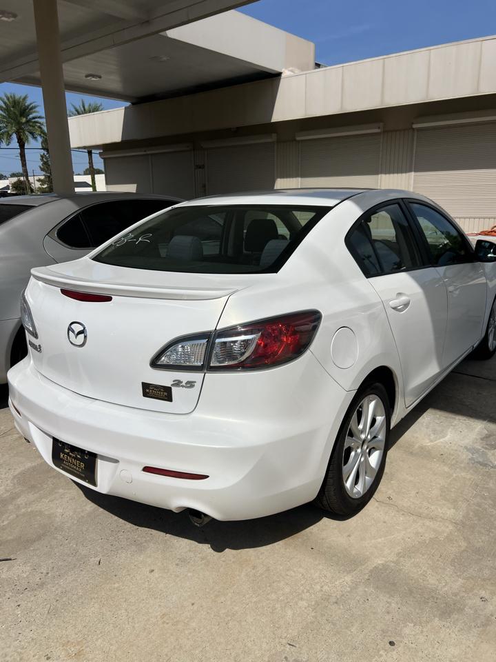 Mazda MAZDA3 s Sport 4-Door 2011
