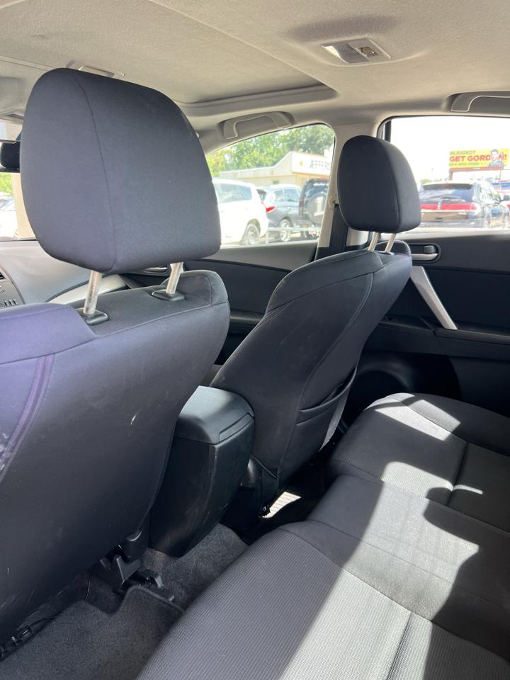 Mazda MAZDA3 s Sport 4-Door 2011