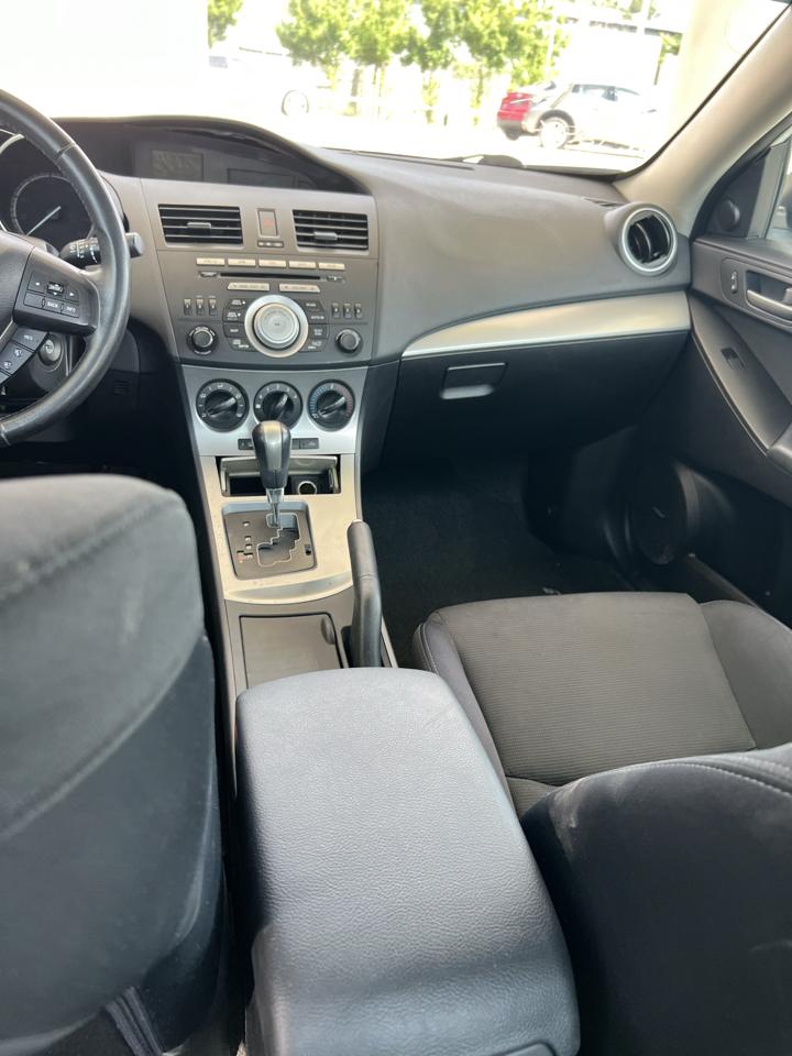 Mazda MAZDA3 s Sport 4-Door 2011