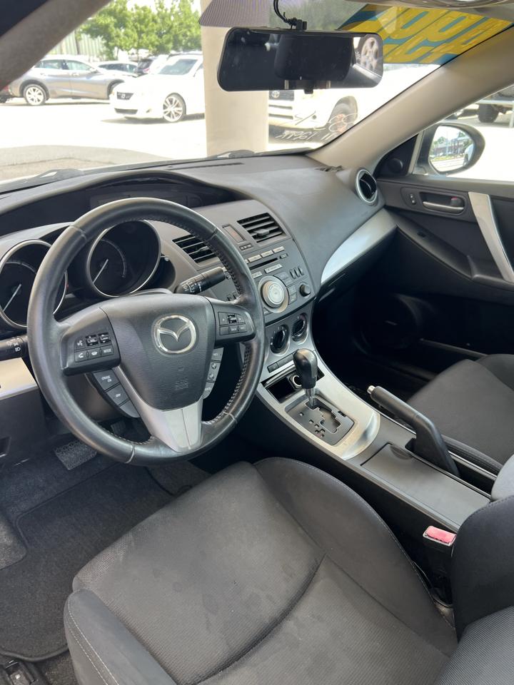 Mazda MAZDA3 s Sport 4-Door 2011