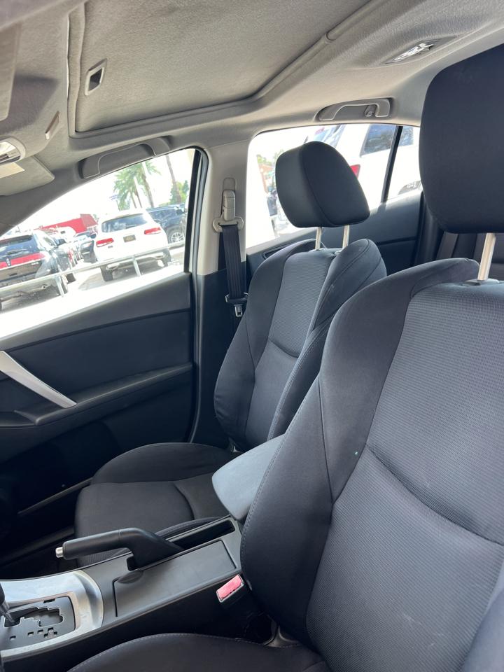 Mazda MAZDA3 s Sport 4-Door 2011