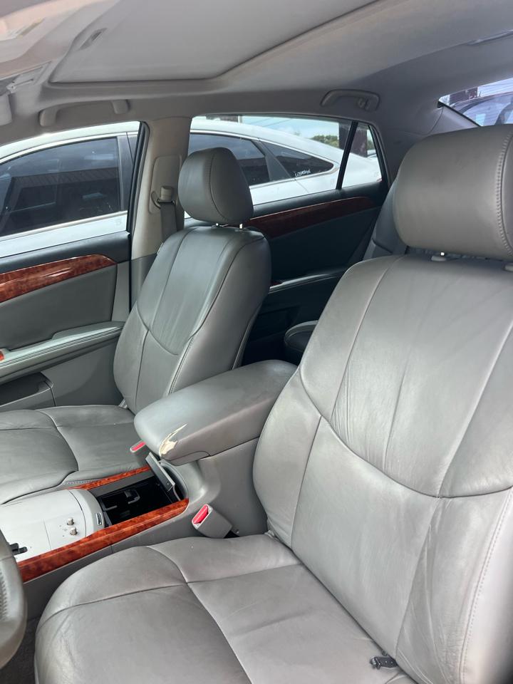 Toyota Avalon XL 2005