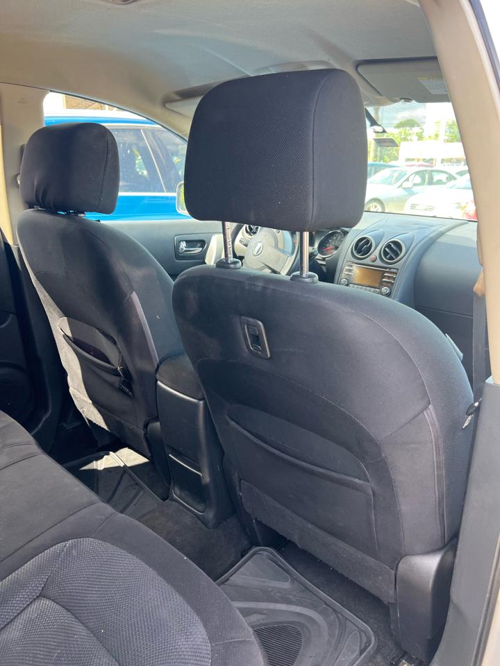 Nissan Rogue S FWD Krom Edition 2012