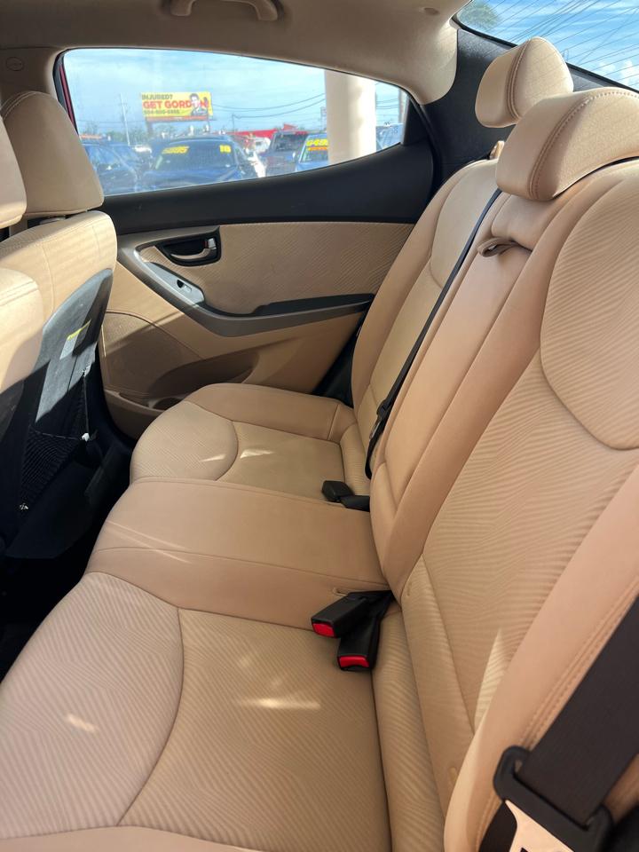 Hyundai Elantra Limited 2013