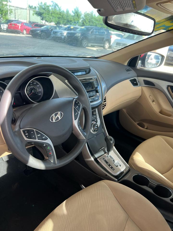 Hyundai Elantra Limited 2013