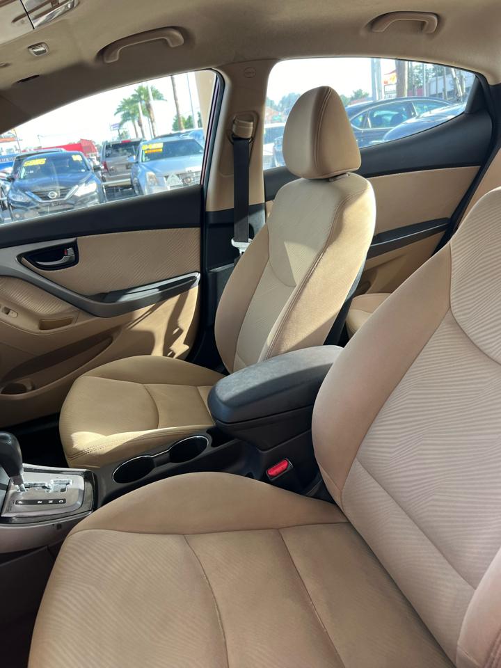 Hyundai Elantra Limited 2013