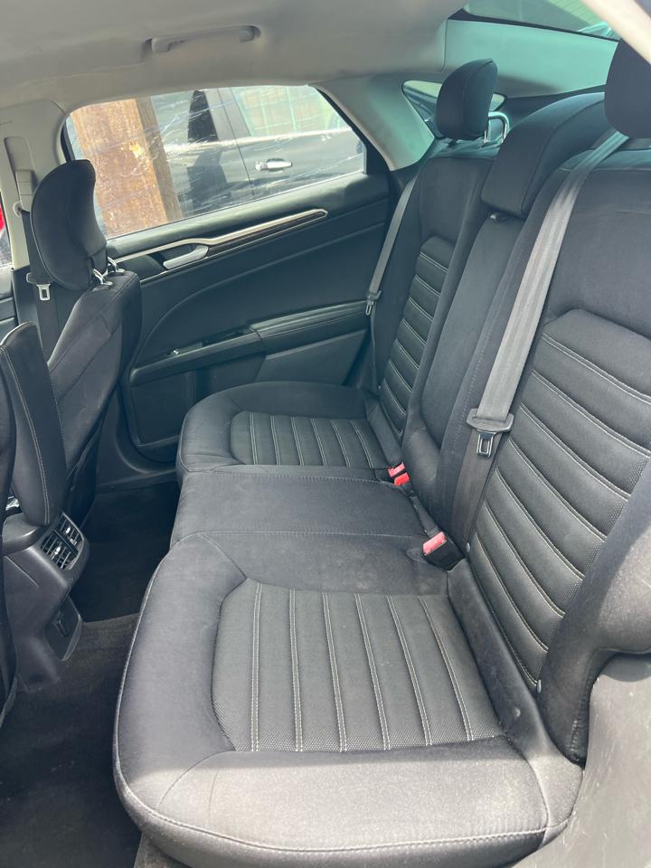 Ford Fusion SE 2015