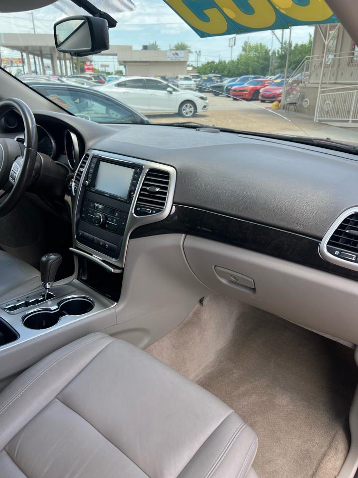 Jeep Grand Cherokee Laredo 4WD 2012