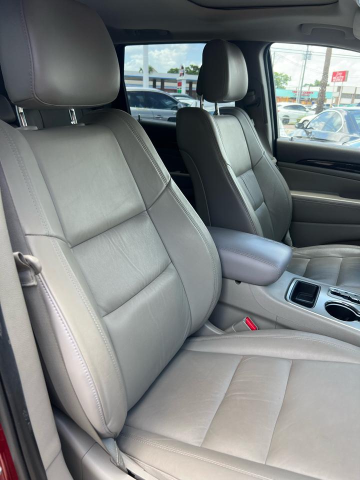 Jeep Grand Cherokee Laredo 4WD 2012
