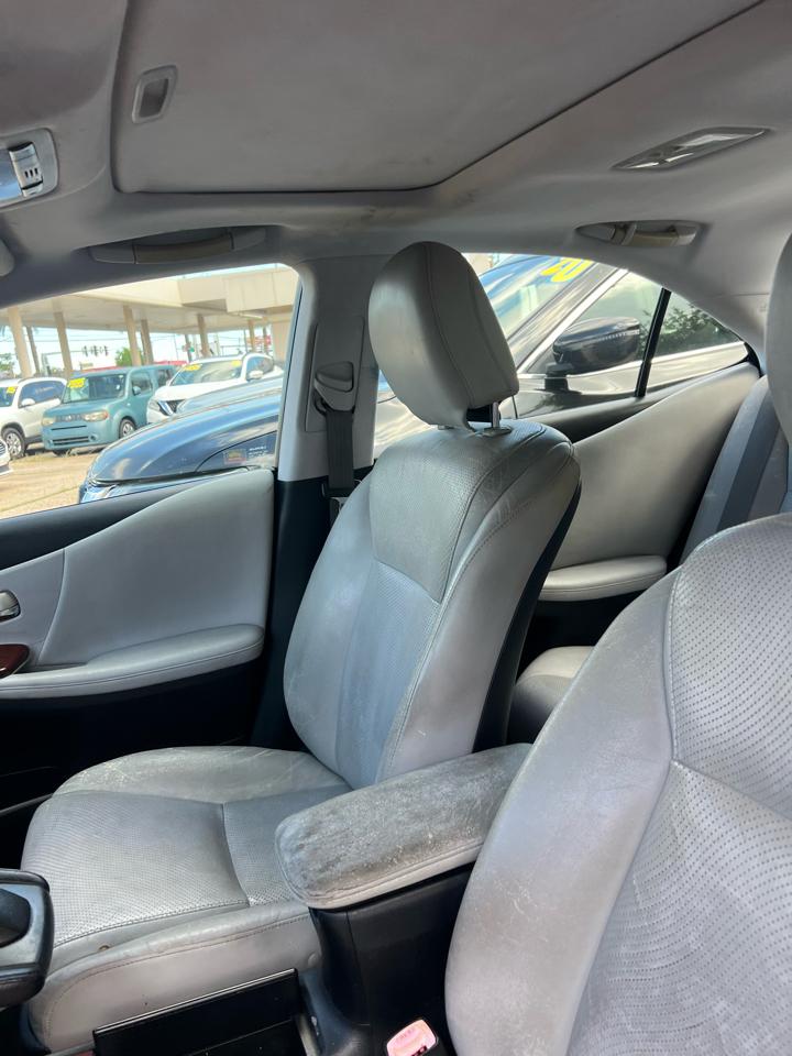 Lexus HS 250h Sedan 2010