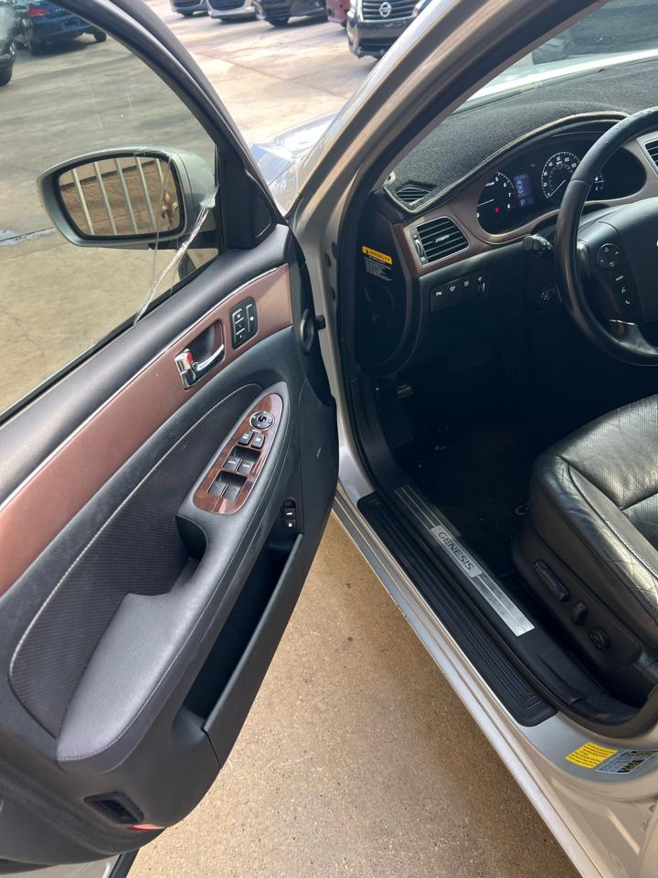 Hyundai Genesis 3.8L 2009