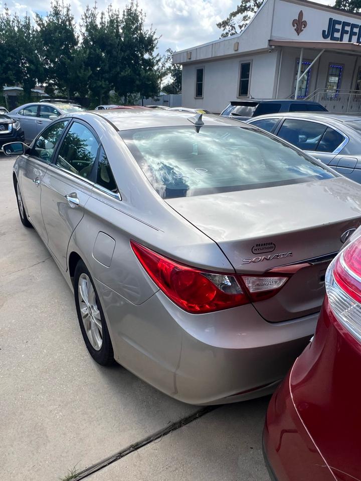 Hyundai Sonata Limited Auto 2011