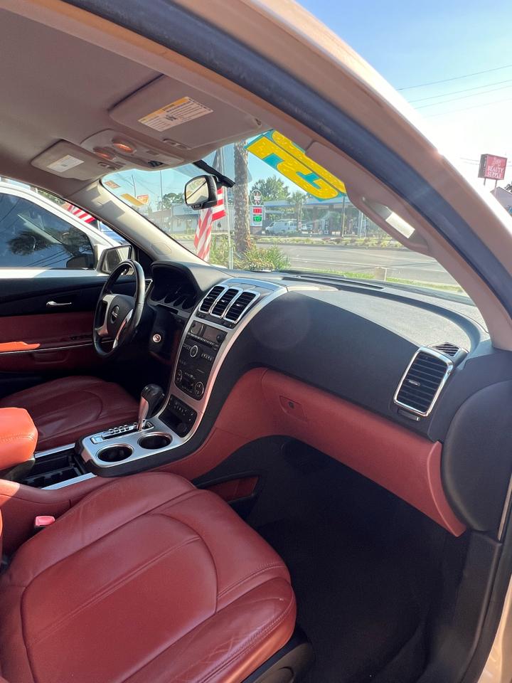GMC Acadia SLT-2 FWD 2008