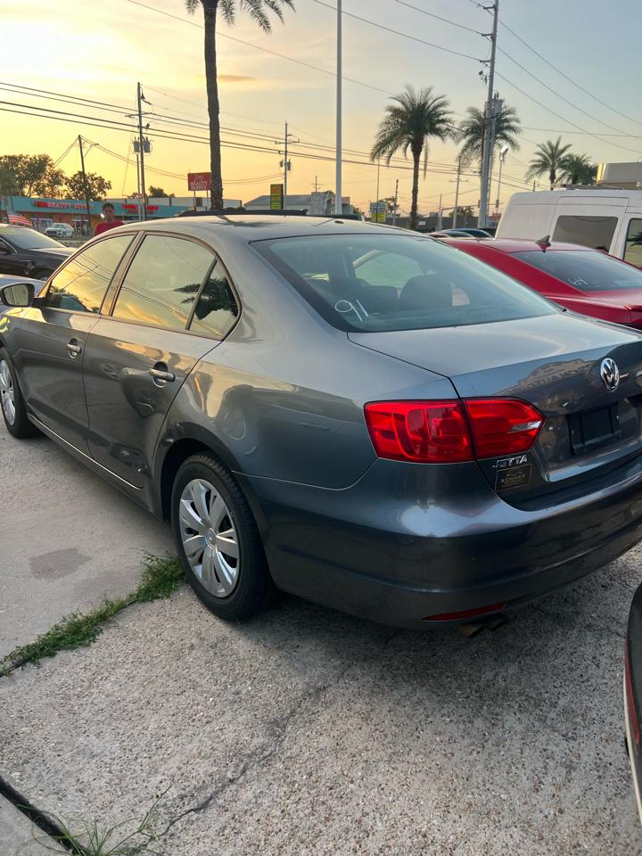 Volkswagen Jetta S 2011