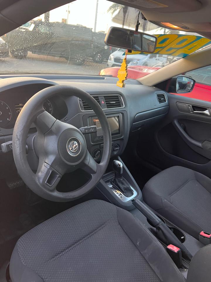 Volkswagen Jetta S 2011