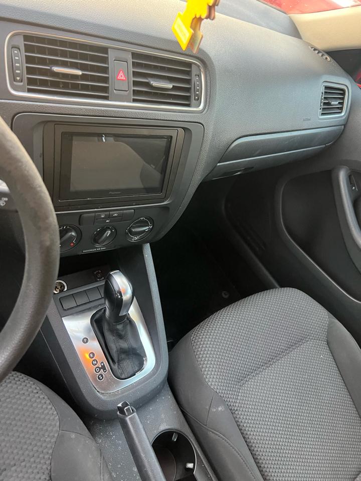 Volkswagen Jetta S 2011
