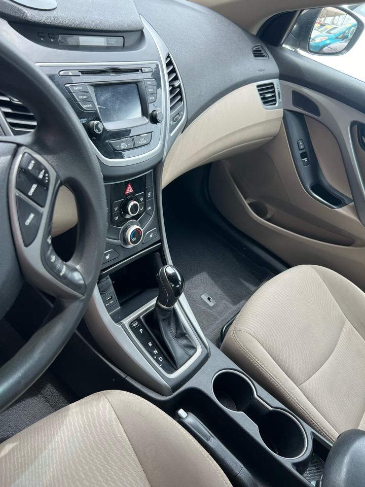 Hyundai Elantra Limited 2014
