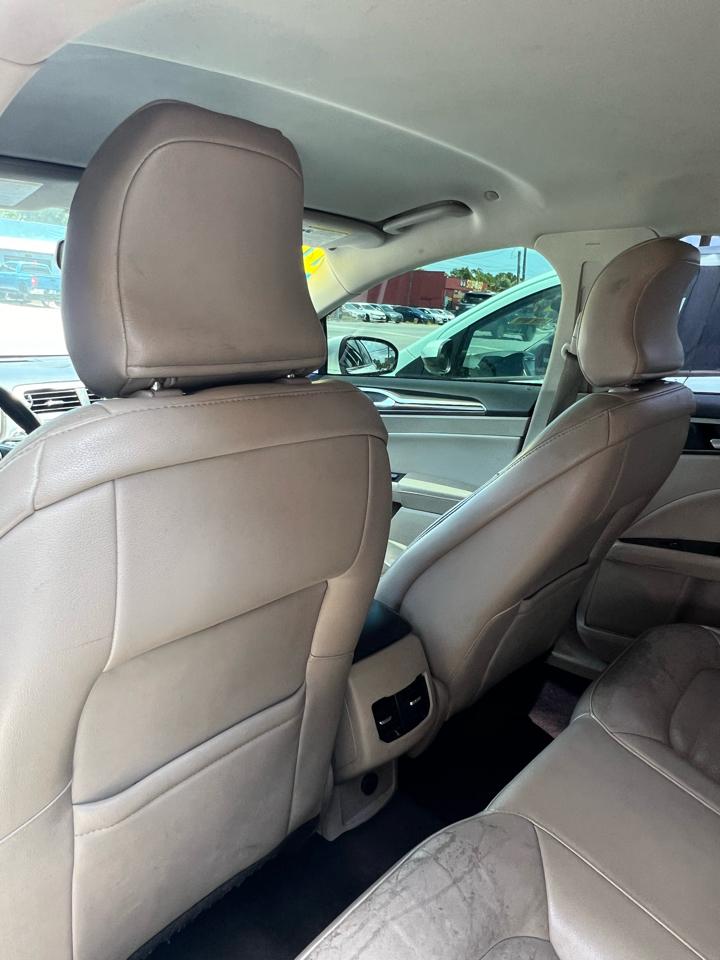 Ford Fusion Hybrid SE 2018