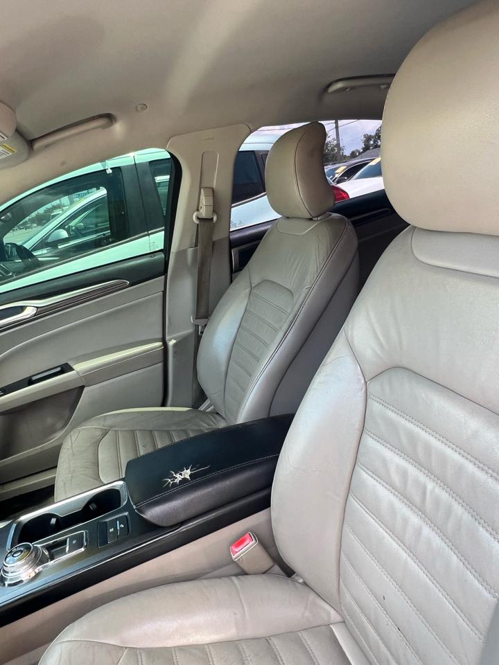 Ford Fusion Hybrid SE 2018