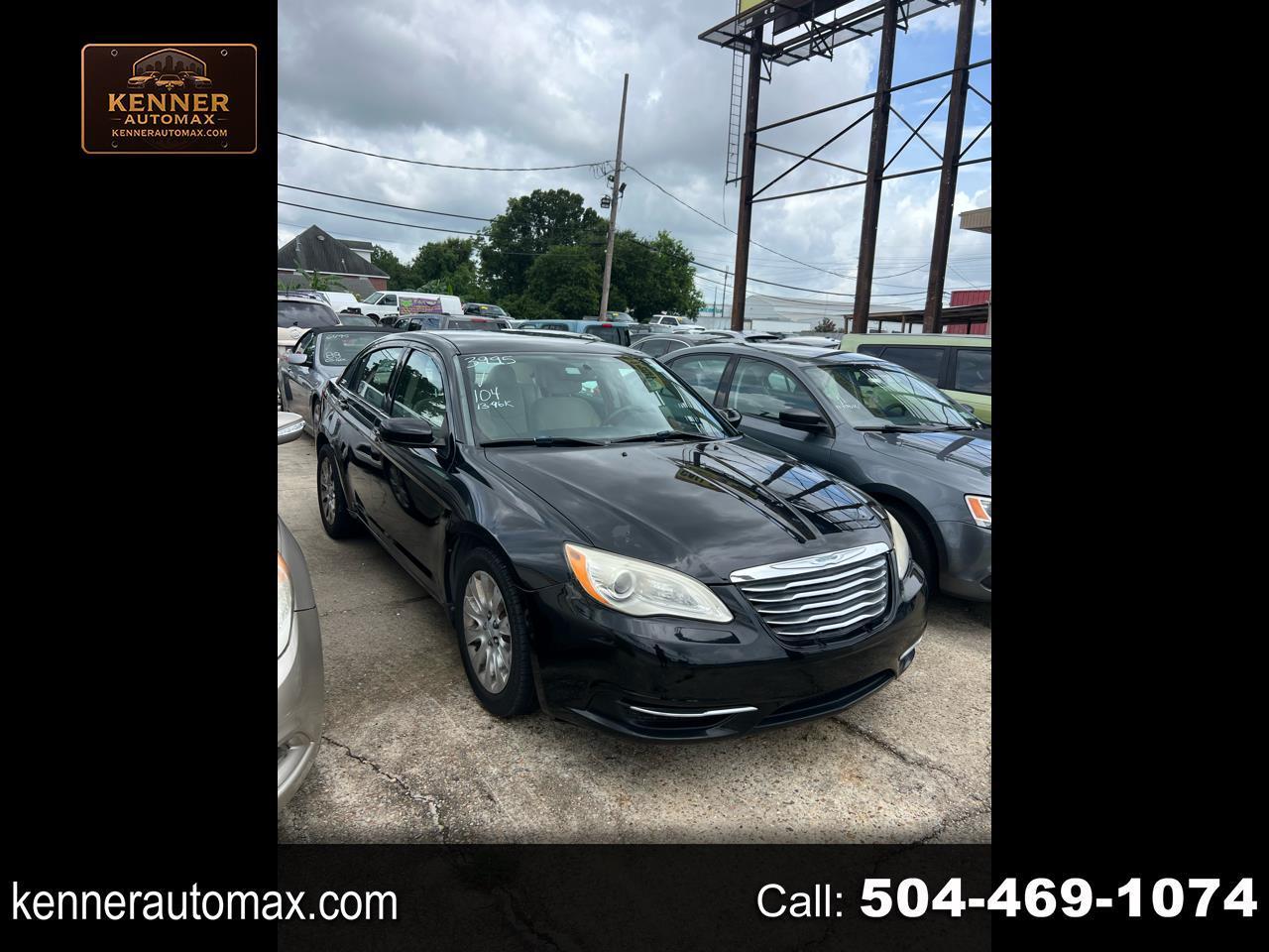 Black 2013 Chrysler 200 Sedan Front-Wheel Drive 6-Speed Automatic