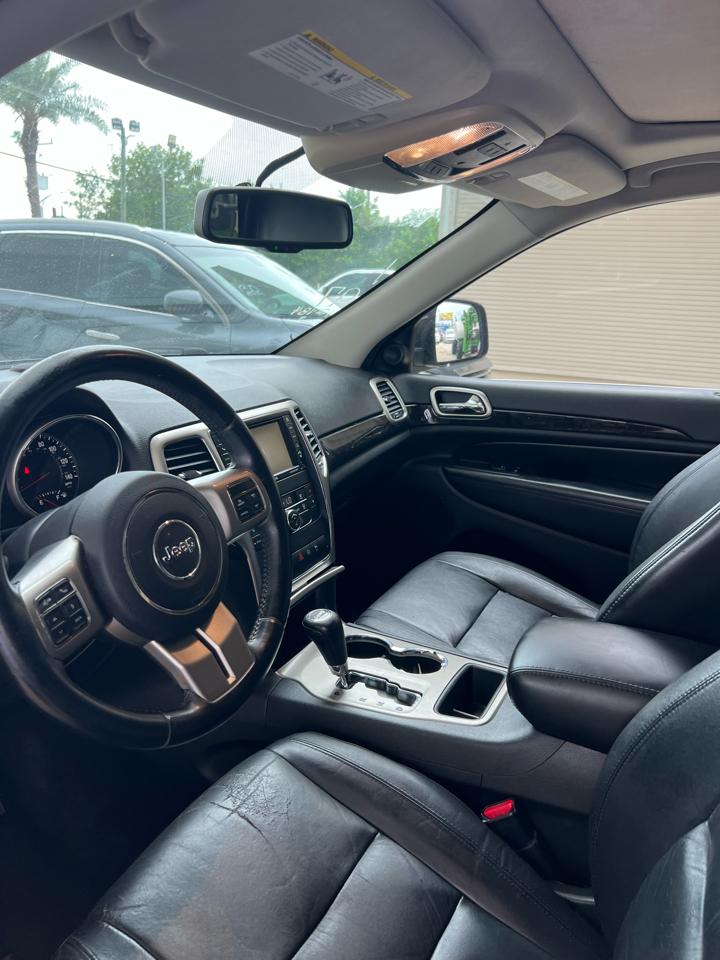 Jeep Grand Cherokee Laredo 2WD 2012