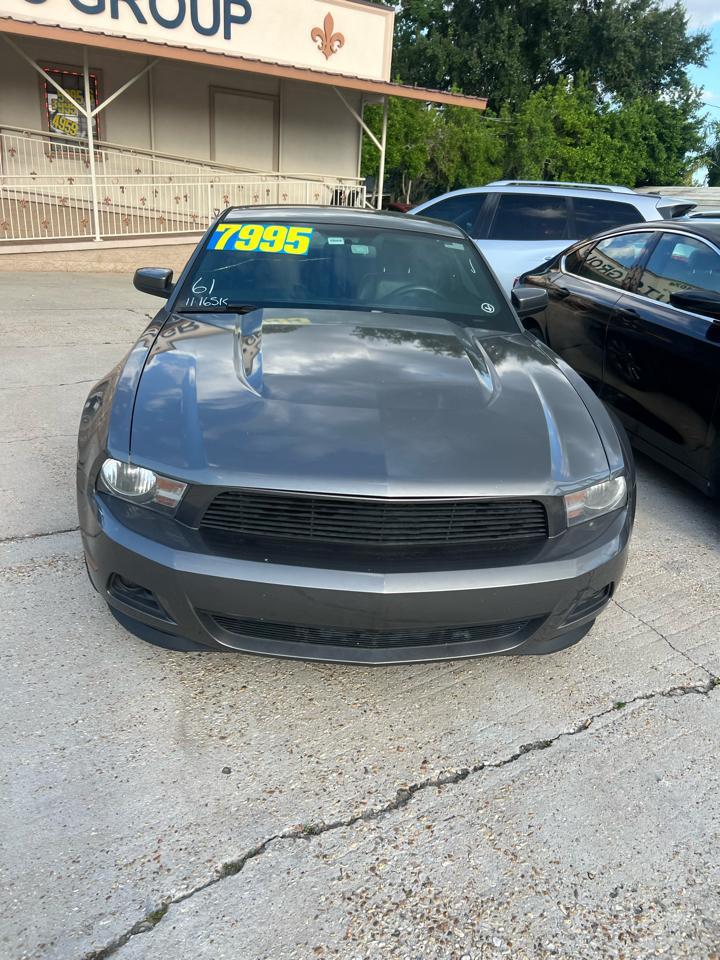 Ford Mustang V6 Coupe 2011