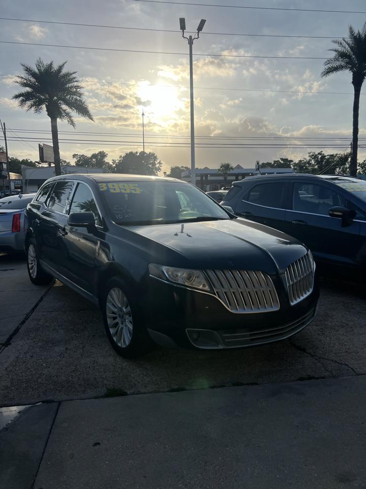 Lincoln MKT FWD 2010
