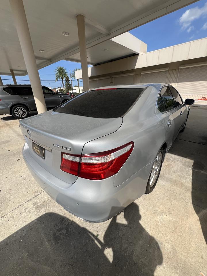 Lexus LS 460 Luxury Sedan 2007
